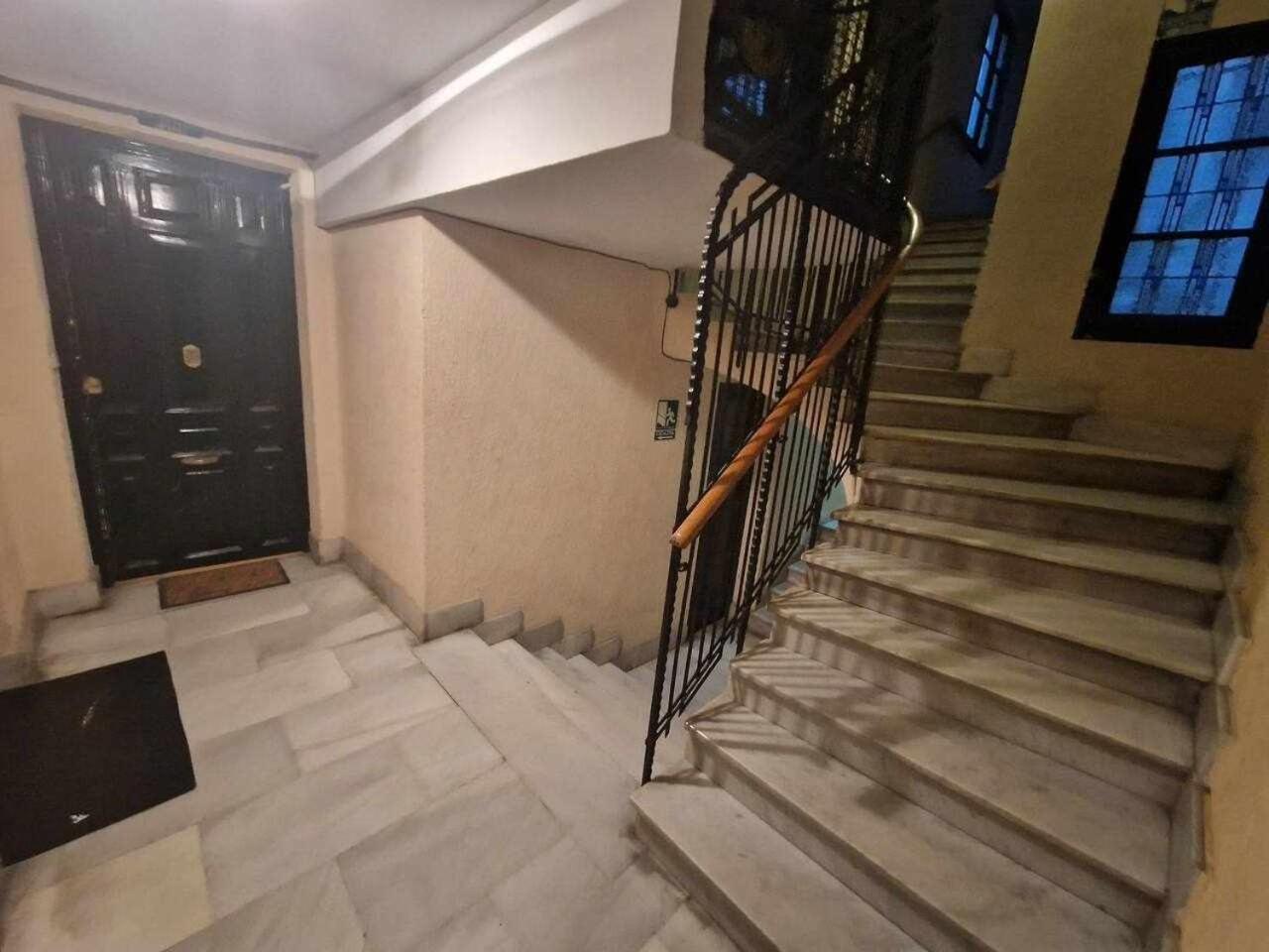 Appartamento Menendez Pelayo, Loft Junto Al Retiro Madrid Esterno foto