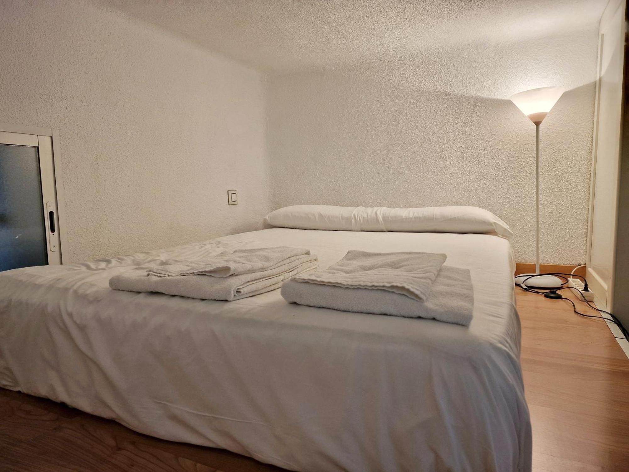 Appartamento Menendez Pelayo, Loft Junto Al Retiro Madrid Esterno foto
